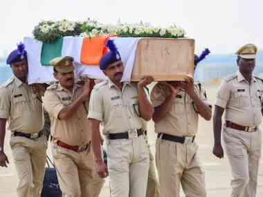 Pulwama terror attack: Mortal remains of deceased jawans returned to their homes; Rajnath Singh reviews security Pulwama terror attack: Mortal remains of deceased jawans returned to their homes; Rajnath Singh reviews security