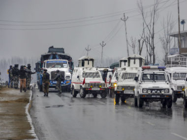 40 CRPF jawans dead in Pulwama terror attack: Assault on convoy raises questions about security on Jammu-Srinagar highway 40 CRPF jawans dead in Pulwama terror attack: Assault on convoy raises questions about security on Jammu-Srinagar highway