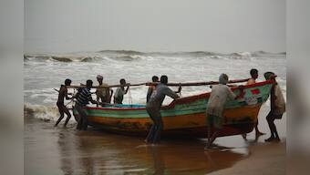 Protesting fisherfolk force their way into Vizhinjam port site; tension prevails
