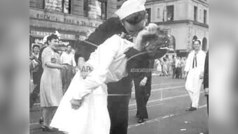 Sailor George Mendonsa photographed in iconic Times Square kiss image dies at 95, two days before birthday