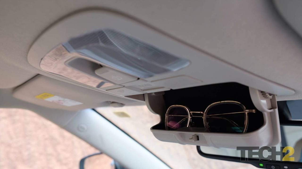 The SUV has tidy chrome-finished grille, a nook here and there for storage and an LED daytime running light. The SUV has tidy chrome-finished grille, a nook here and there for storage and an LED daytime running light.