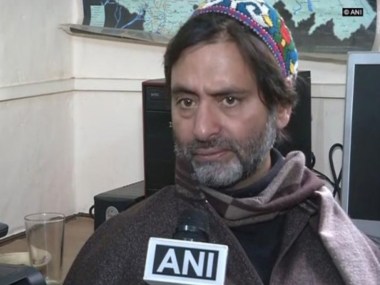JKLF chief Yaseen Malik, Jamaat-e-Islami leaders detained amid speculations of wider crackdown on separatists in J&K JKLF chief Yaseen Malik, Jamaat-e-Islami leaders detained amid speculations of wider crackdown on separatists in J&K
