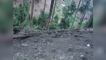 Balakot air strikes shouldn't be politicised amid India-Pakistan hostilities; national interest needs precedence