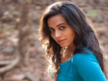 Ek Ladki Ko Dekha Toh Aisa Laga writer Gazal Dhaliwal talks about bringing LGBTQ stories to mainstream Bollywood Ek Ladki Ko Dekha Toh Aisa Laga writer Gazal Dhaliwal talks about bringing LGBTQ stories to mainstream Bollywood