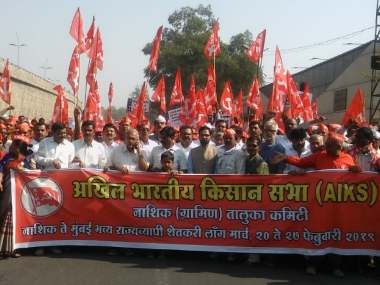 Farmers' long march from Nashik to Mumbai to continue as talks with Maharashtra government remain inconclusive Farmers' long march from Nashik to Mumbai to continue as talks with Maharashtra government remain inconclusive