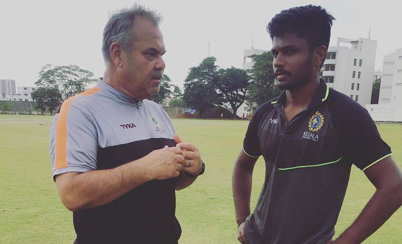 Dav Whatmore in a conversation with Kerala cricket team batsman Sanju Samson. Image courtesy: Instagram/dav_whatmore