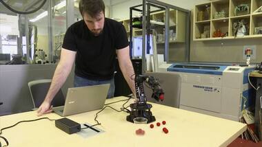 Scientists create a self-aware robot that can sense when it has been damaged