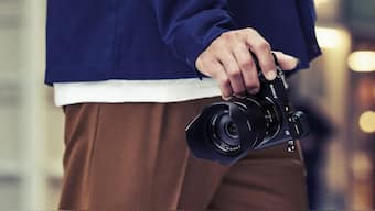Sony A6400 mirrorless camera with real-time tracking, Eye AF system launched in India