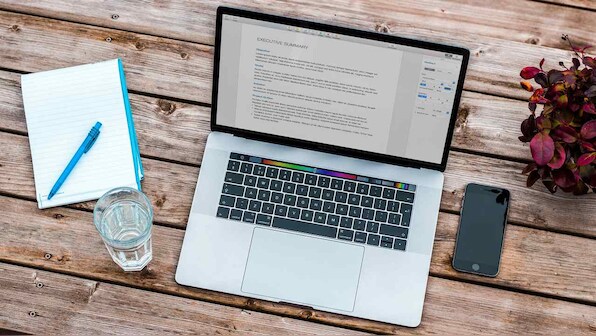 Apple could be launching the 16-inch MacBook Pro variant alongside 2019 iPhones