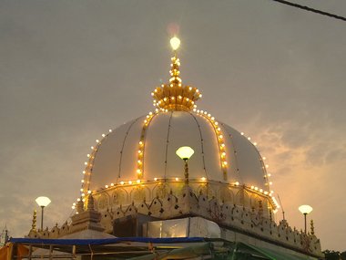 India denied visas to Pakistani pilgrims who want to visit Ajmer Sharif Dargah for Urs celebration, claims minister India denied visas to Pakistani pilgrims who want to visit Ajmer Sharif Dargah for Urs celebration, claims minister