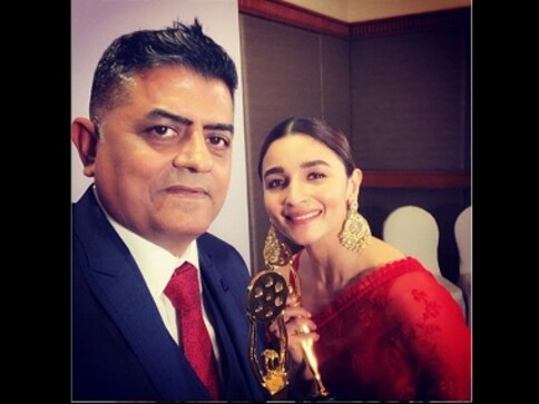 News18 Reel Movie Awards 2019: Alia Bhatt, Ayushmann Khurrana, Gajraj Rao win top honours News18 Reel Movie Awards 2019: Alia Bhatt, Ayushmann Khurrana, Gajraj Rao win top honours