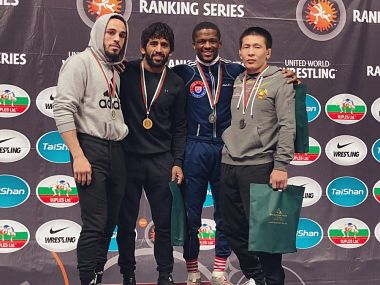 Wrestler Bajrang Punia clinches gold medal in Bulgaria; Vinesh Phogat wins silver after losing in final Wrestler Bajrang Punia clinches gold medal in Bulgaria; Vinesh Phogat wins silver after losing in final