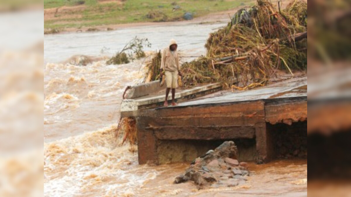 300 dead, 35,000 at risk as Cyclone Idai rages through Mozambique, Zimbabwe; UN labels it 'one of the worst storms in decades'