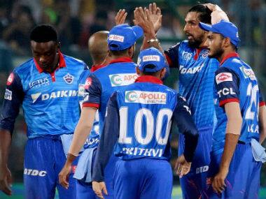 Delhi pacers applied serious pressure on Shane Watson. Image: Twitter