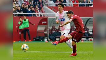 David Villa scores first J-League goal as Vissel Kobe beat Fernando Torres' Sagan Tosu