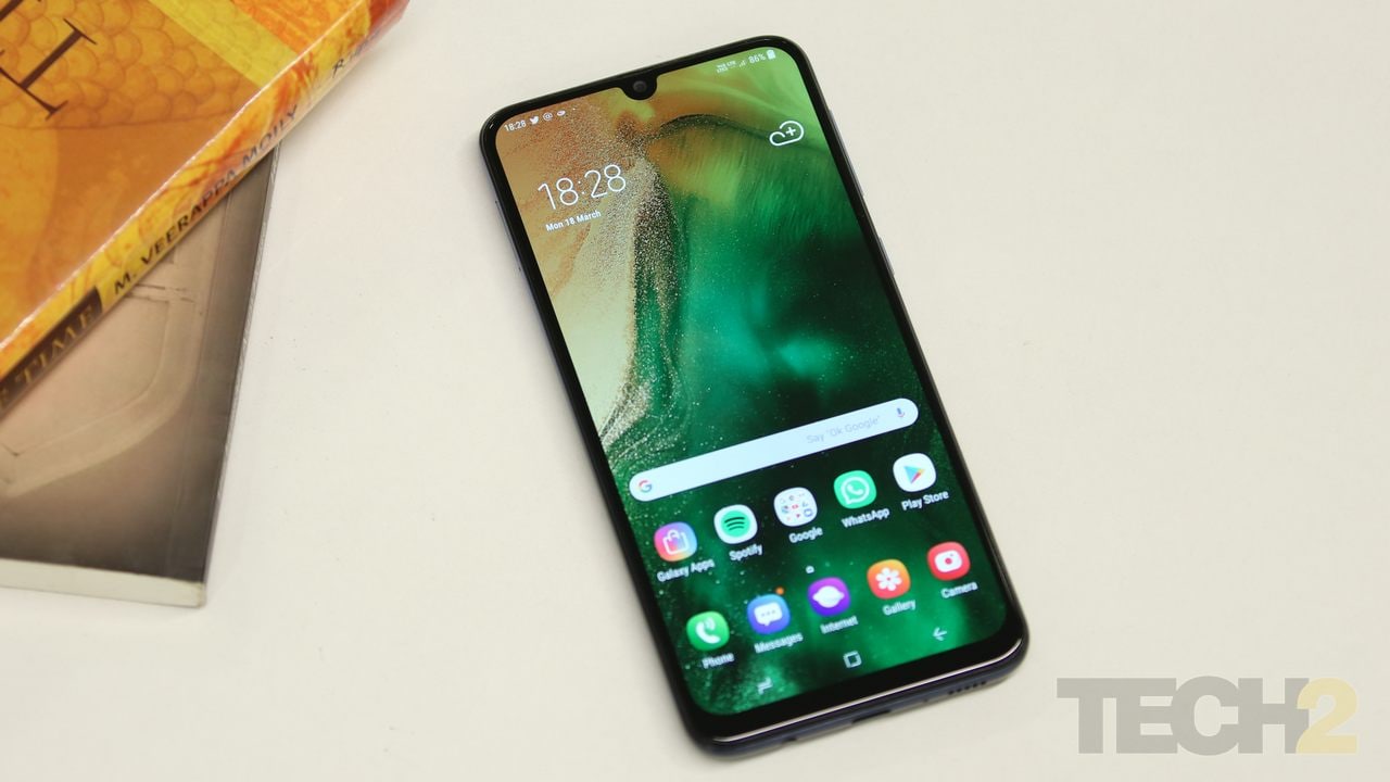 The 6.4-inch Super AMOLED display on the Galaxy M30 is certainly the best we've seen on a budget device.