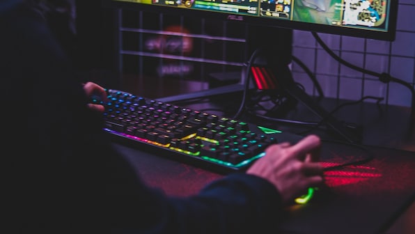 On a tight budget? Here's how to build a Gaming PC for the price of a OnePlus 6T