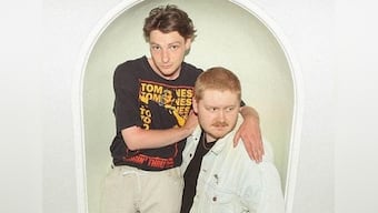 UK-based indie duo Her's killed along with tour manager in car crash in California