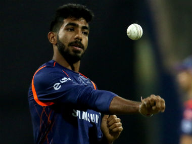IPL 2019: Jasprit Bumrah joins Mumbai Indians training session ahead of RCB clash but does not bowl IPL 2019: Jasprit Bumrah joins Mumbai Indians training session ahead of RCB clash but does not bowl