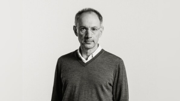 Booker prize to now be sponsored by Silicon Valley billionaire Michael Moritz