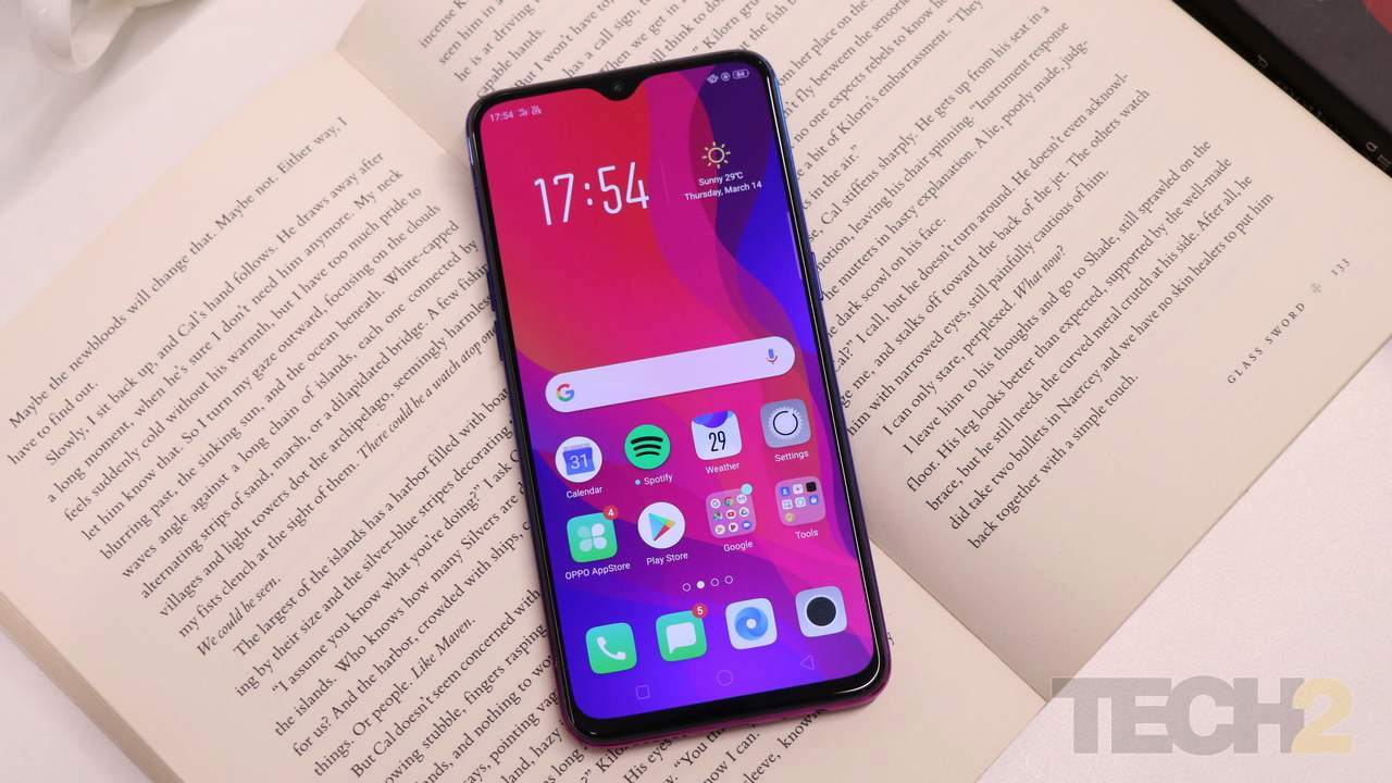 The Oppo K1 features a 6.4-inch AMOLED display with a resolution of 1080x2340 pixels and an aspect ratio of 19.5:9. Image: tech2/ Shomik SB 