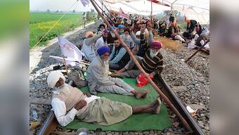 Protesting farmers lift blockade from Delhi-Amritsar railway tracks after court directs Punjab govt to look into demands