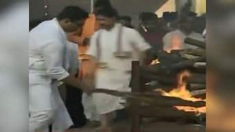 Manohar Parrikar cremated with full State honours at Miramar beach; thousands pay tearful tribute to four-time Goa CM
