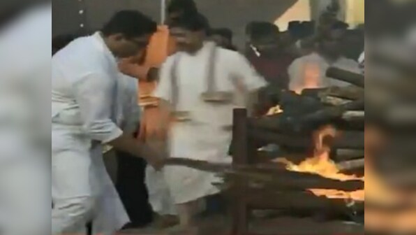 Manohar Parrikar cremated with full State honours at Miramar beach; thousands pay tearful tribute to four-time Goa CM