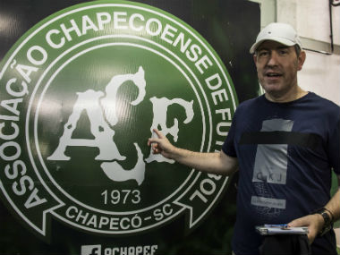 Chapecoense plane crash survivor journalist Rafael Henzel dies of heart attack while playing football Chapecoense plane crash survivor journalist Rafael Henzel dies of heart attack while playing football