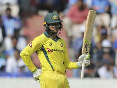 Australian batsman Usman Khawaja compares playing in smog from bushfires in Sydney to being in India Australian batsman Usman Khawaja compares playing in smog from bushfires in Sydney to being in India