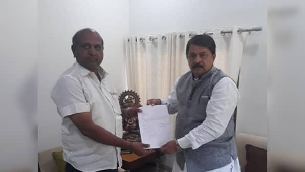 Congress MLA Vallabh Dhavariya ‘voluntarily’ resigns from Gujarat Assembly ahead of CWC meet