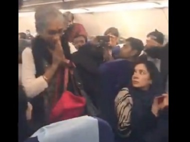 Abhinandan Varthaman returns to India: IAF pilot’s parents get standing ovation on-board flight to Delhi ahead of his re-entry Abhinandan Varthaman returns to India: IAF pilot’s parents get standing ovation on-board flight to Delhi ahead of his re-entry