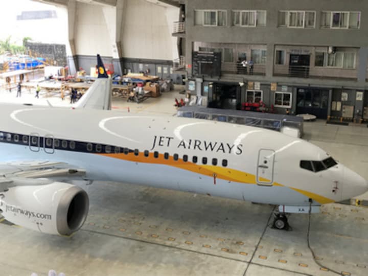 Jet pilots accuse SpiceJet official of humiliating them at job interview; airline denies charges