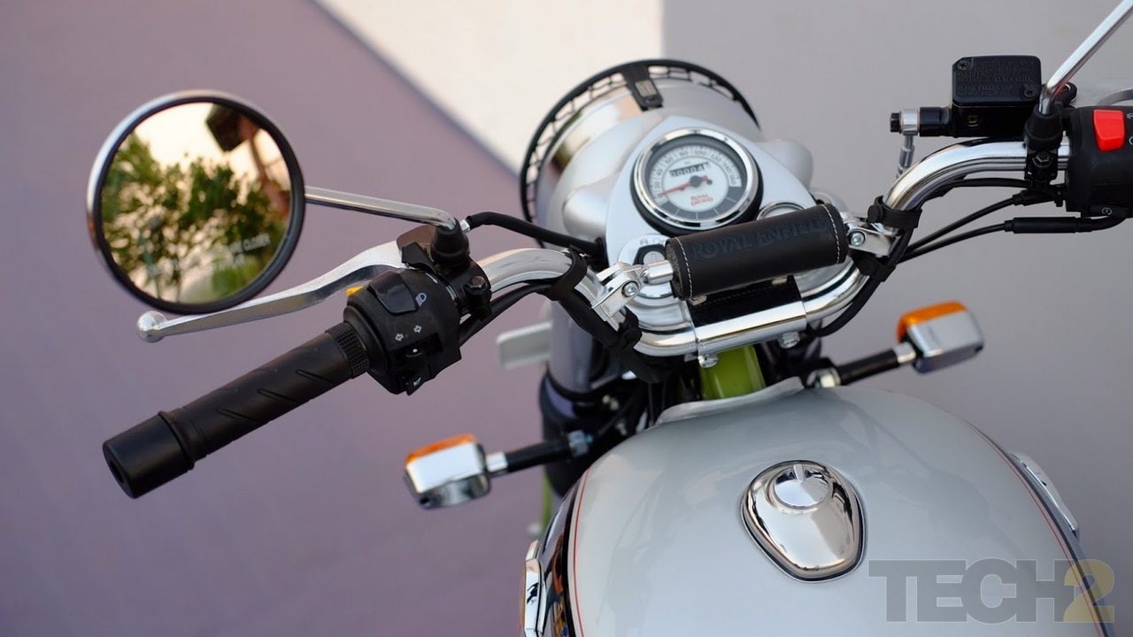 Cross handlebars are in place to reduce vibration at the handles. Image: Tech2/ Ankit Vengurlekar. Cross handlebars are in place to reduce vibration at the handles. Image: Tech2/ Ankit Vengurlekar.