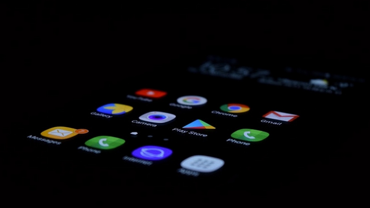 Google Play Store for Android, Chrome OS might soon have 'squircle' shaped icons Google Play Store for Android, Chrome OS might soon have 'squircle' shaped icons