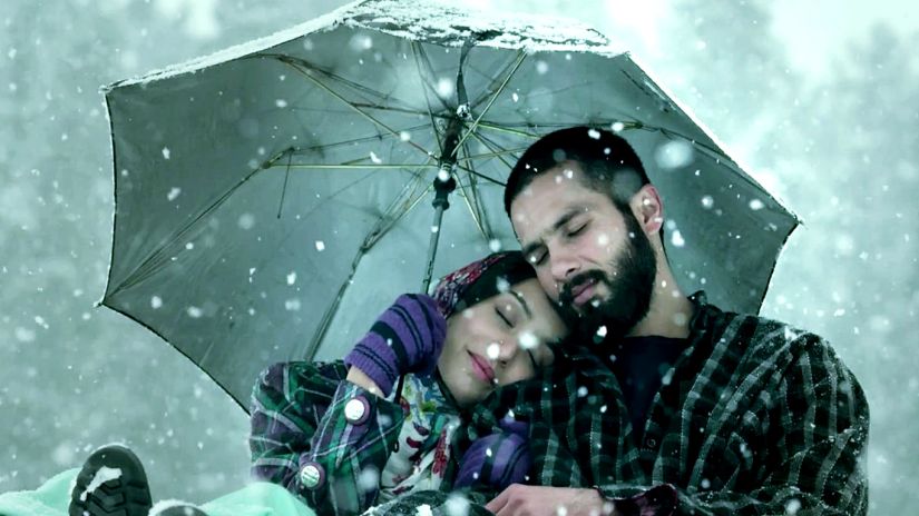   Shraddha Kapoor and Shahid Kapoor in an image of Haider 