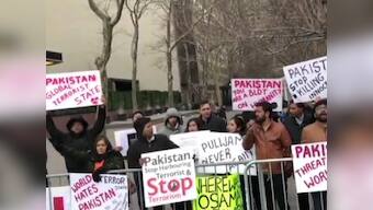 Citizens of several countries including India protest against Pakistan outside UN office in New York; condemn it for sponsoring terror