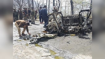 Car explosion near CRPF convoy on Jammu-Srinagar highway near Banihal; 1 bus damaged but no casualties reported