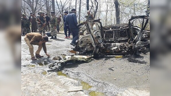 Car explosion near CRPF convoy on Jammu-Srinagar highway near Banihal; 1 bus damaged but no casualties reported