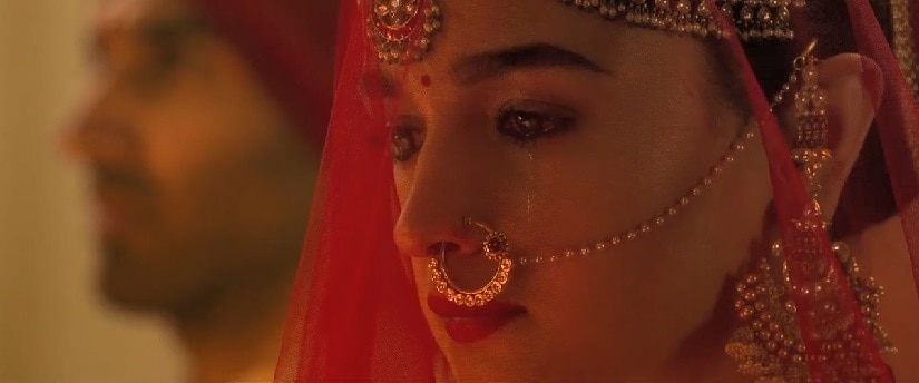 Kalank teaser: Varun Dhawan, Alia Bhatt play star-crossed lovers in Karan Johars upcoming period drama