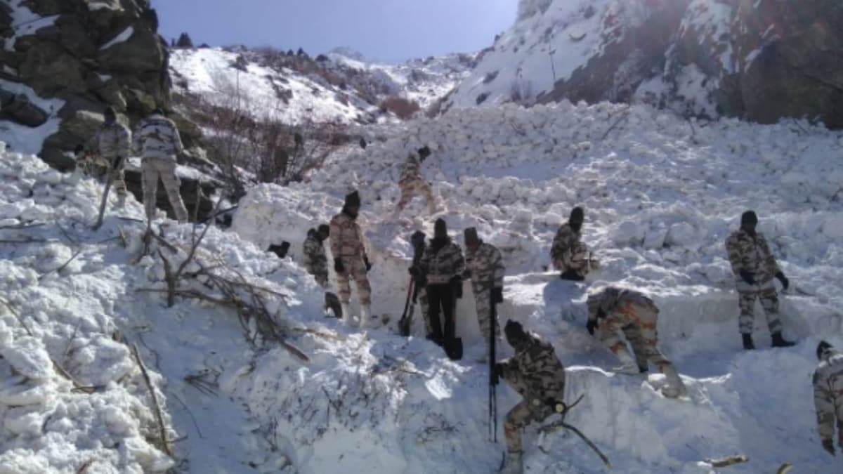 Arunachal Pradesh: Seven army personnel hit by avalanche in Kameng, rescue efforts on