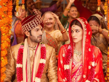 Luka Chuppi box office collection: Kartik Aaryan, Kriti Sanon's romantic comedy earns Rs 4.60 on Day 6 Luka Chuppi box office collection: Kartik Aaryan, Kriti Sanon's romantic comedy earns Rs 4.60 on Day 6