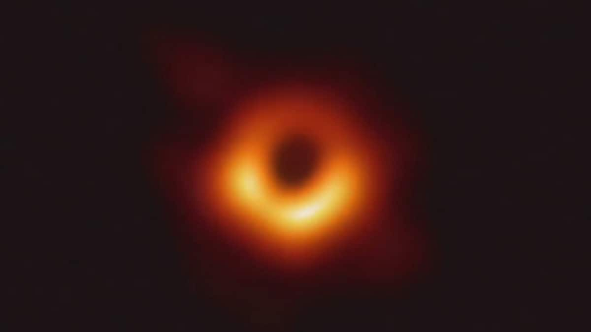 Black Hole Event Horizon Highlights: First-ever direct photograph of ...