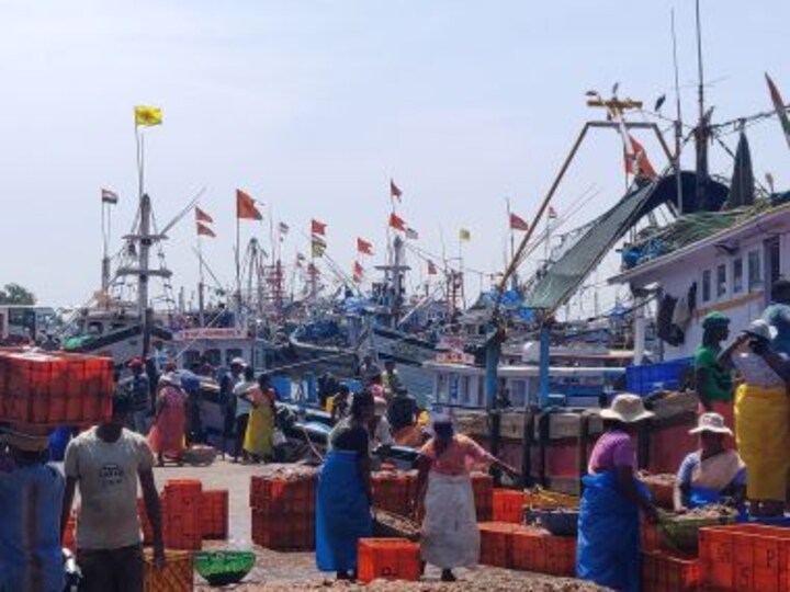 How coastal Karnataka was saffronised; part 9: Flag wars hit Dakshina Kannada port, Bunder shows how commerce trumps communalism