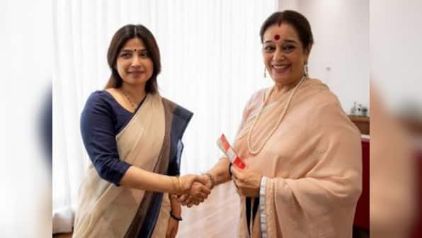 Poonam Sinha, wife of Shatrughan, joins Samajwadi Party; to be fielded against Rajnath Singh in Lucknow