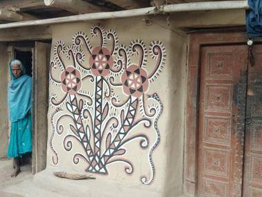 In Jharkhand's Hazaribagh, traditional art forms wither on the vine courtesy widespread neglect, govt apathy