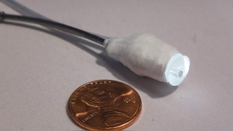 Cockroach-inspired surgical bot slithers into pig's heart with no human guidance