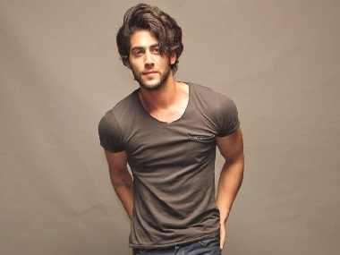 99 Songs: AR Rahman introduces Ehan Bhat, male lead of film marking his debut as producer, writer 99 Songs: AR Rahman introduces Ehan Bhat, male lead of film marking his debut as producer, writer