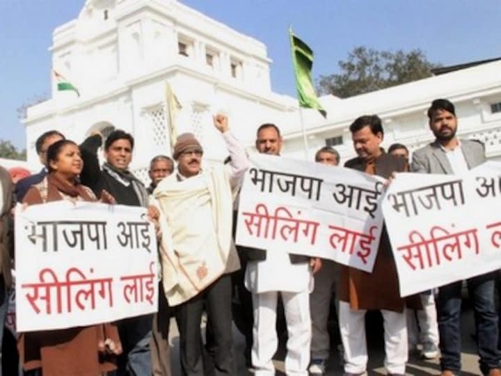 Miffed with BJP’s Delhi unit, trader voters in national capital might give in to AAP's constant politicisation of sealing drives