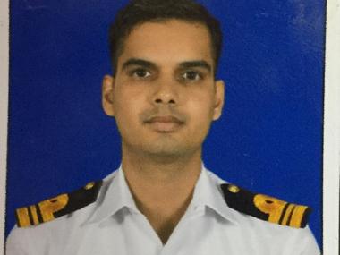 Fire on board INS Vikramaditya kills Indian Naval officer: Accident took place when aircraft carrier was entering Karwar harbour Fire on board INS Vikramaditya kills Indian Naval officer: Accident took place when aircraft carrier was entering Karwar harbour